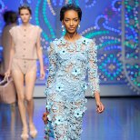 Нежна рокля дантела в светло синьо Dolce and Gabbana Пролет-Лято 2012