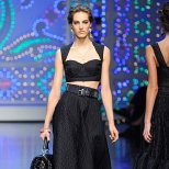 Черно секси бюстие и разкроена пола с висока талия Dolce and Gabbana Пролет-Лято 2012