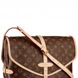 чанта с лого на Louis Vuitton 2012