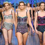 Секси боди с лилави камъни Dolce and Gabbana за 2012