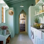 Интериор за тясна кухня