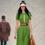 Ефирна тревисто зелена рокля Пролет-Лято 2012 Burberry