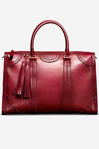 червена чанта на Gucci