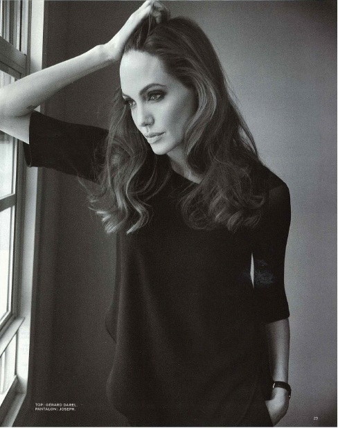 Анджелина Джоли за Le Magazine du Monde през 2012