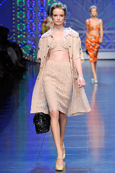 Комплект бюстие, права пола с висока талия и тренчкоут в цвят телесен Dolce and Gabbana Пролет-Лято 2012