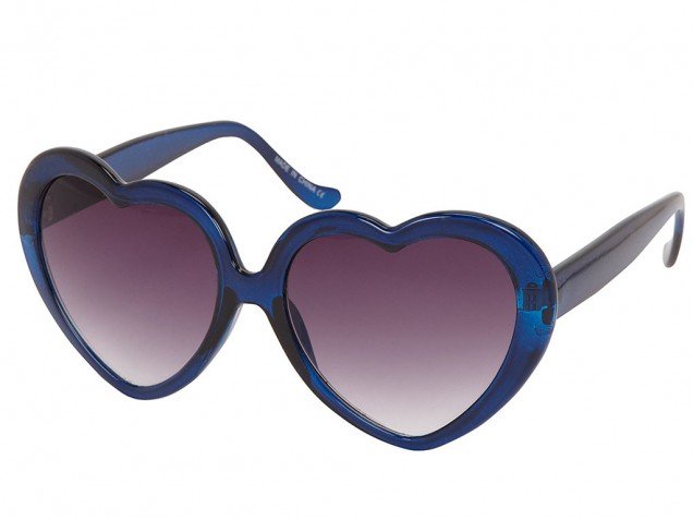 Слънчеви очила със сини рамки сърца