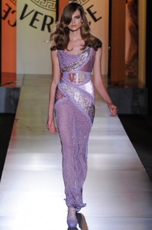 лилава рокля на Versace