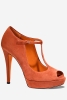 Бледо оранжеви високи обувки с Т-каишка Gucci Лято 2012