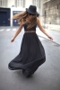Макси рокля в черно с шапка за фънки визия
