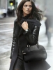 Ашли Грийн в черно палто с средно голяма чанта DKNY есен 2012