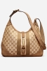 чанти на Gucci с лого
