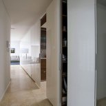 Малък апартамент в Сидни - плъзгащи врати