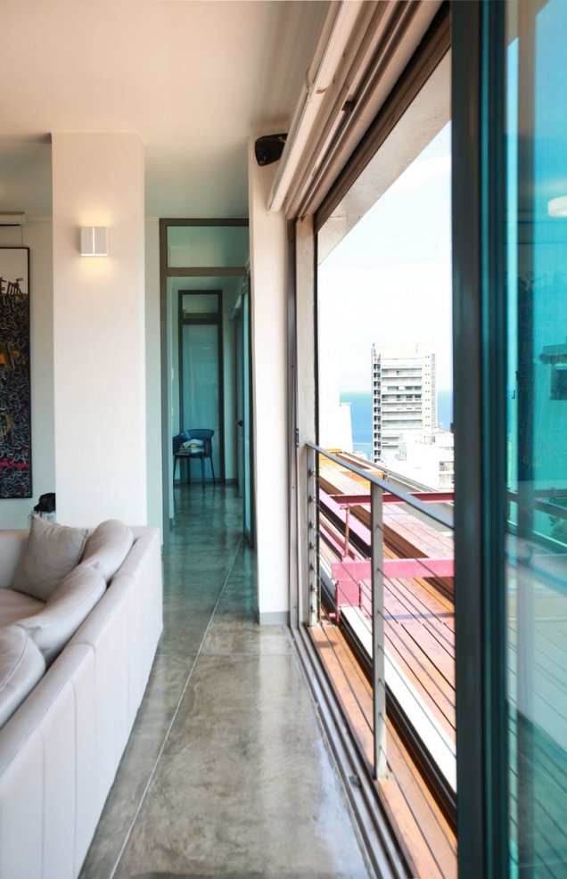 Апартамент в Бейрут  с прозорци до пода