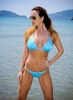 Глория демонстрира перфектно тяло на плажа-снимки
