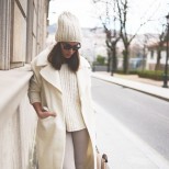 Модерно бяло палто за есен 2015
