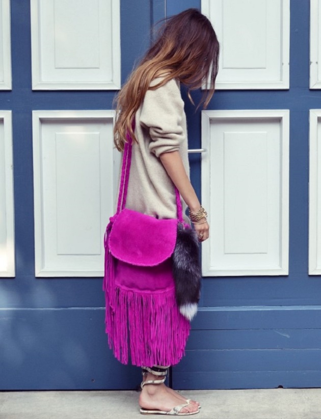 Ефектна лилава чанта с ресни 2016