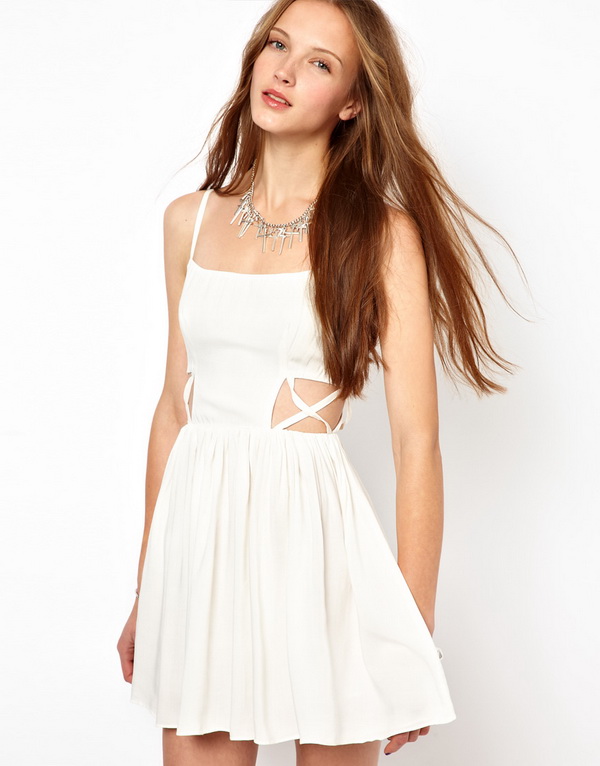 Бяла рокля 2013