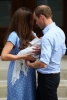 Първи снимки на бебето на Кейт и принц Уилям
